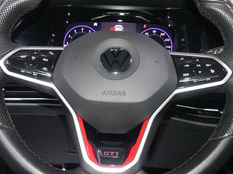 Used 2022 Volkswagen GTI SE image 31