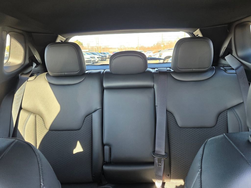 New 2026 Jeep Compass Latitude image 27