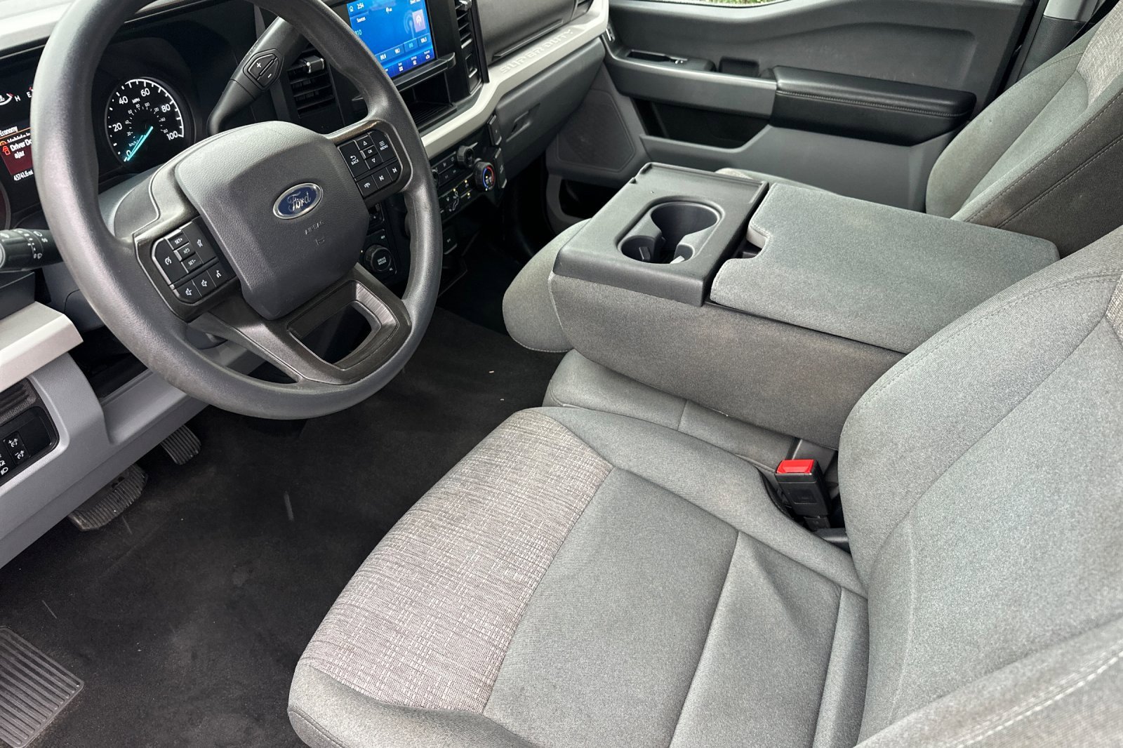 Used 2024 Ford F250 XLT image 10