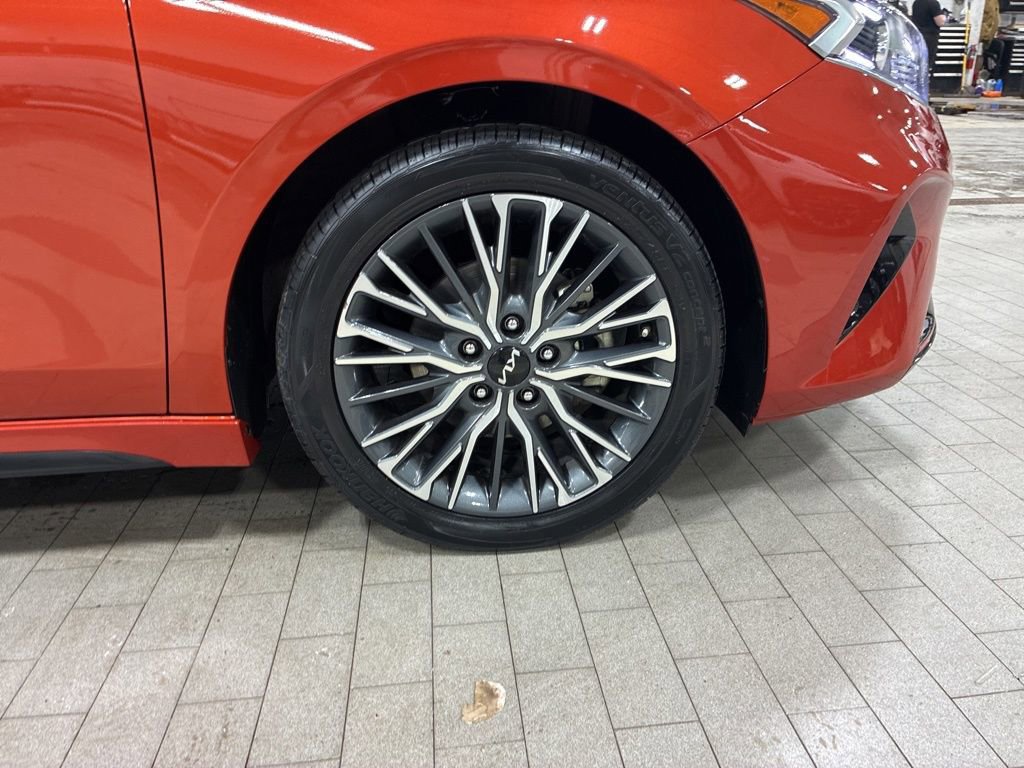 Certified 2023 Kia Forte GT-Line w/ GT-Line Premium Package image 16