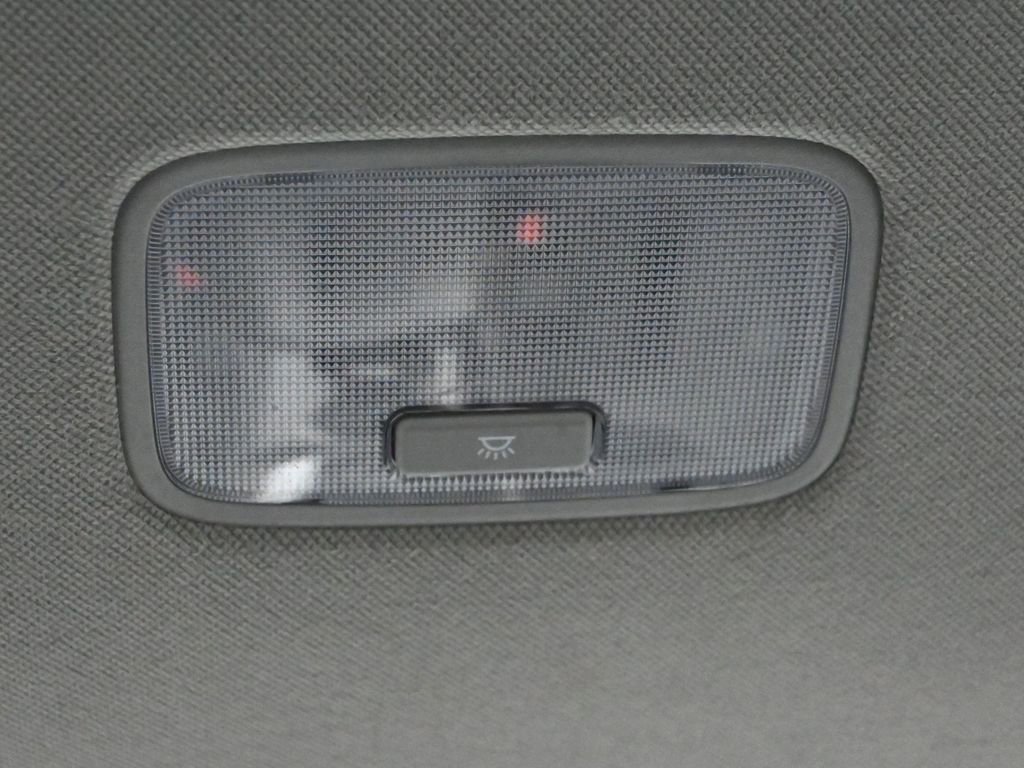 Used 2021 Hyundai Elantra SEL w/ Convenience Package image 14