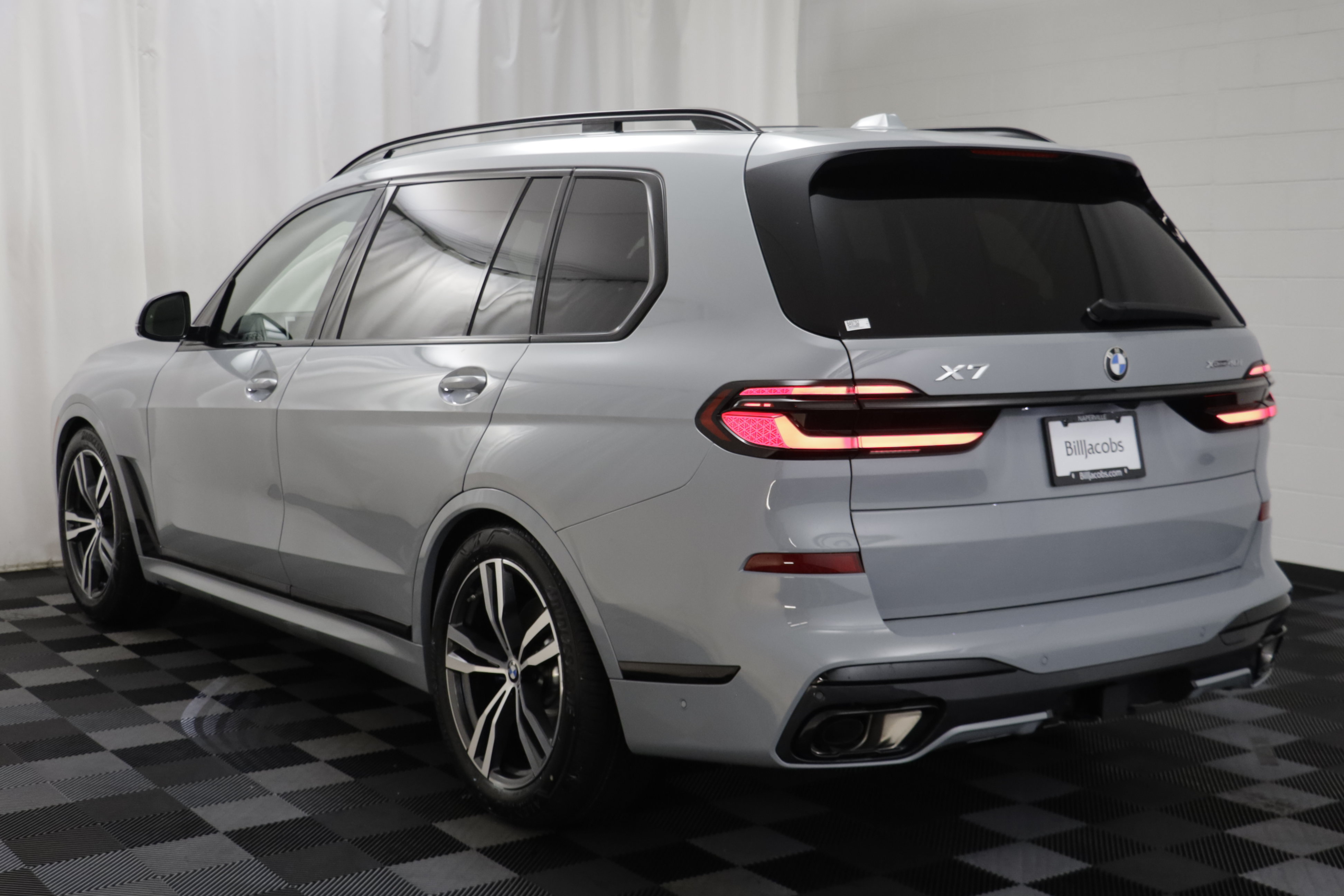 New 2027 BMW X7 xDrive40i w/ M Sport Package AWD/4WD image 16