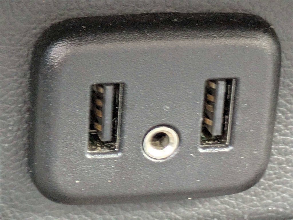 Used 2023 Chevrolet Traverse LT image 24