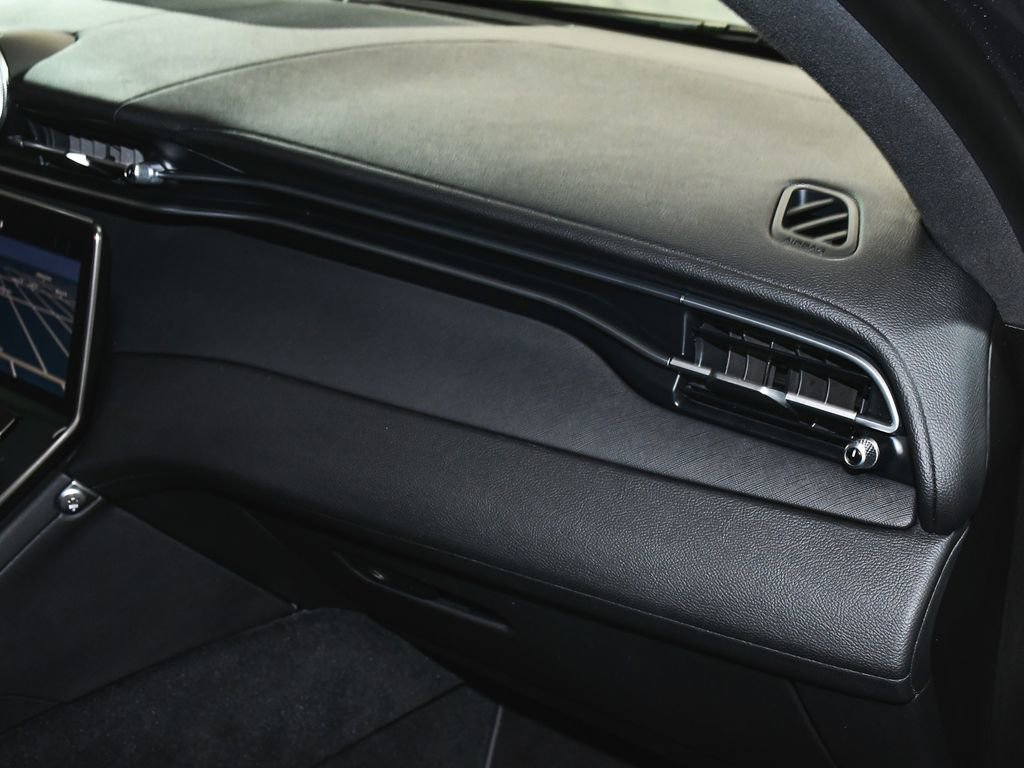Used 2024 Maserati Grecale GT AWD/4WD image 65