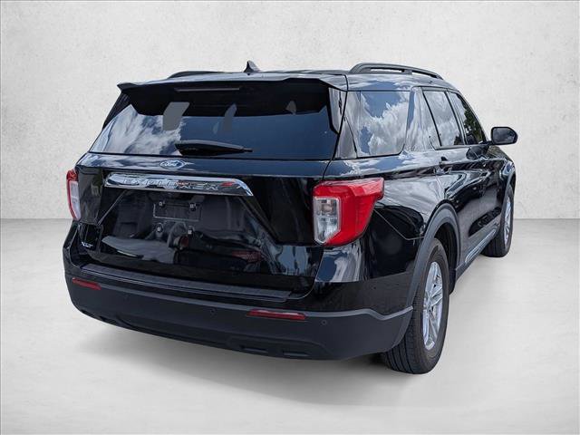 Used 2023 Ford Explorer XLT RWD image 4