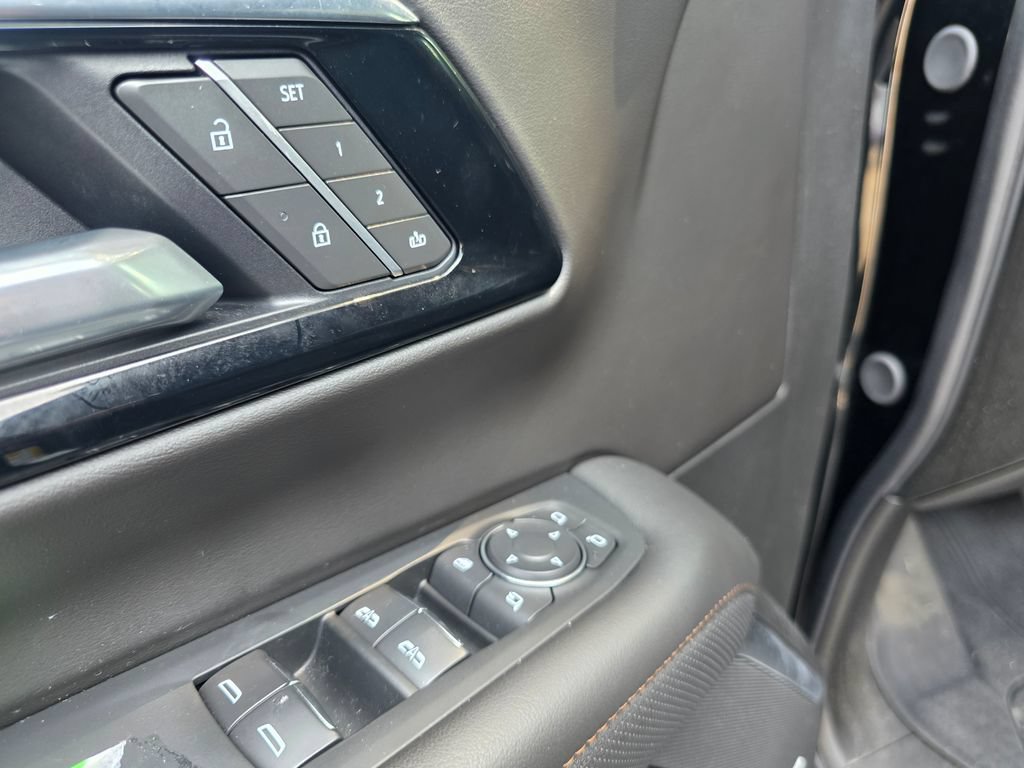 Certified 2026 Chevrolet Tahoe High Country AWD/4WD image 15