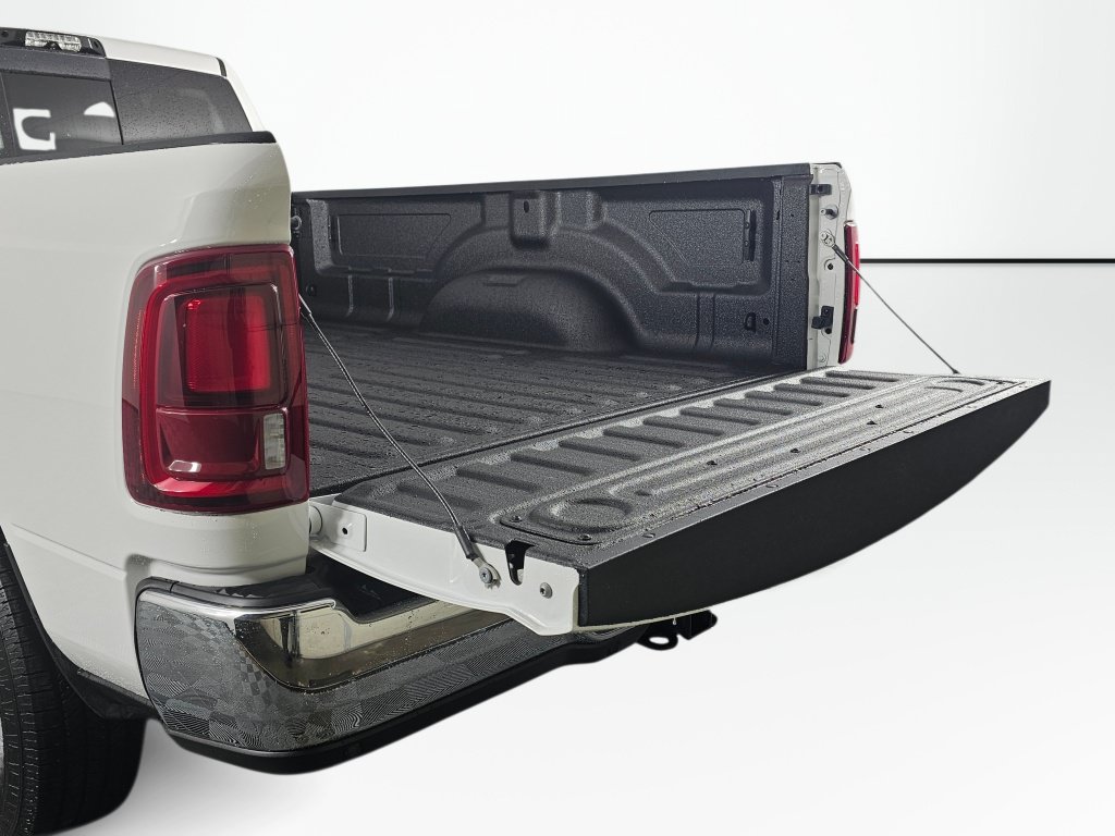 New 2026 RAM 3500 Tradesman AWD/4WD image 16