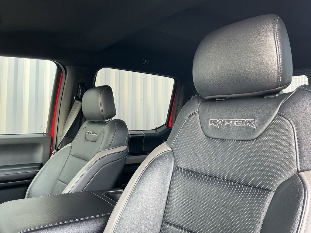 Used 2018 Ford F150 Raptor w/ Equipment Group 802A Luxury image 9