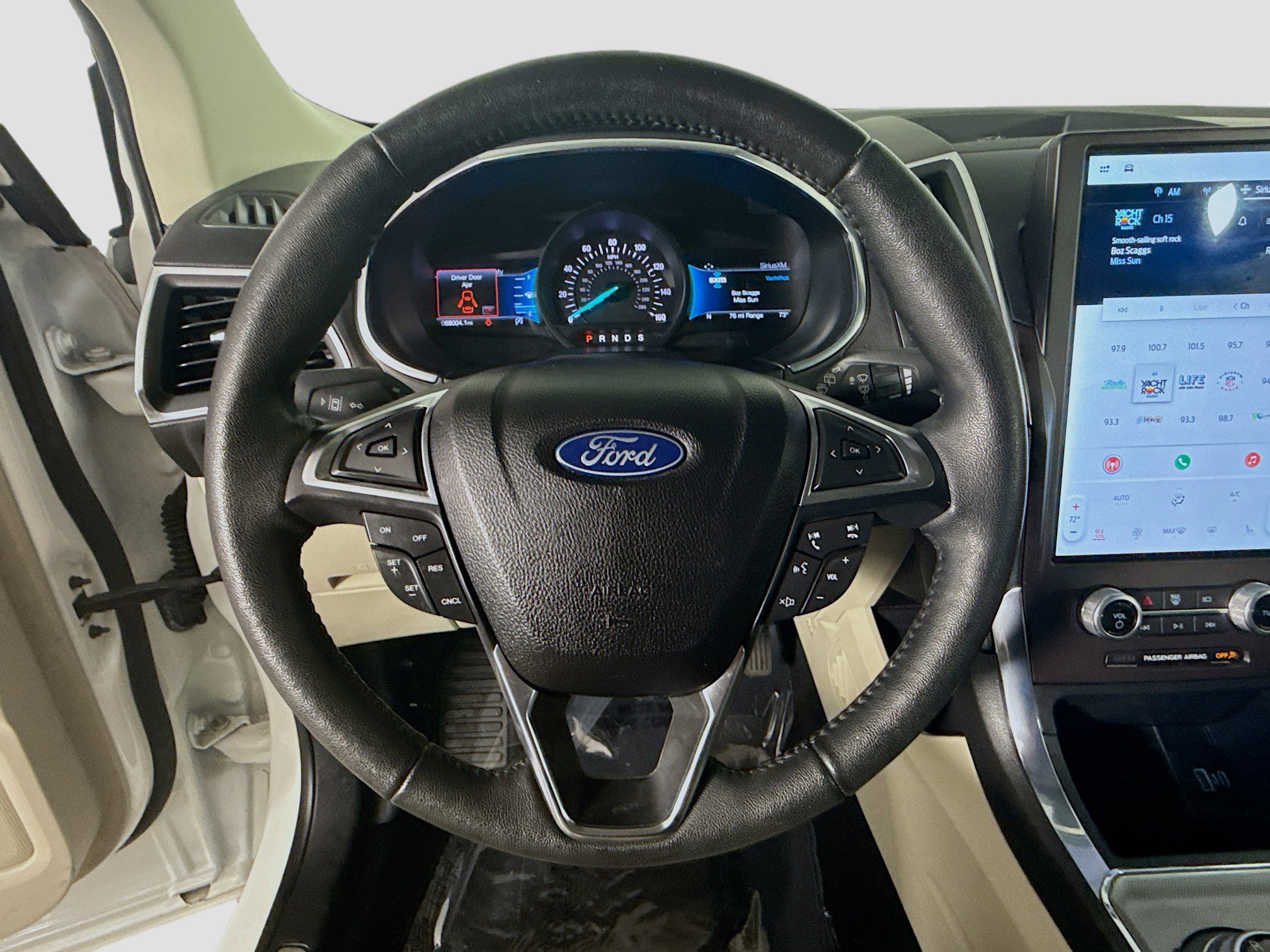 Used 2021 Ford Edge Titanium FWD image 13