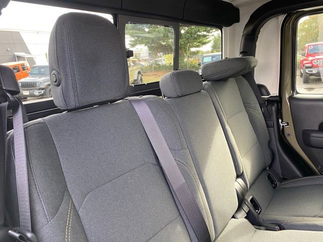 New 2025 Jeep Gladiator Sport AWD/4WD image 32