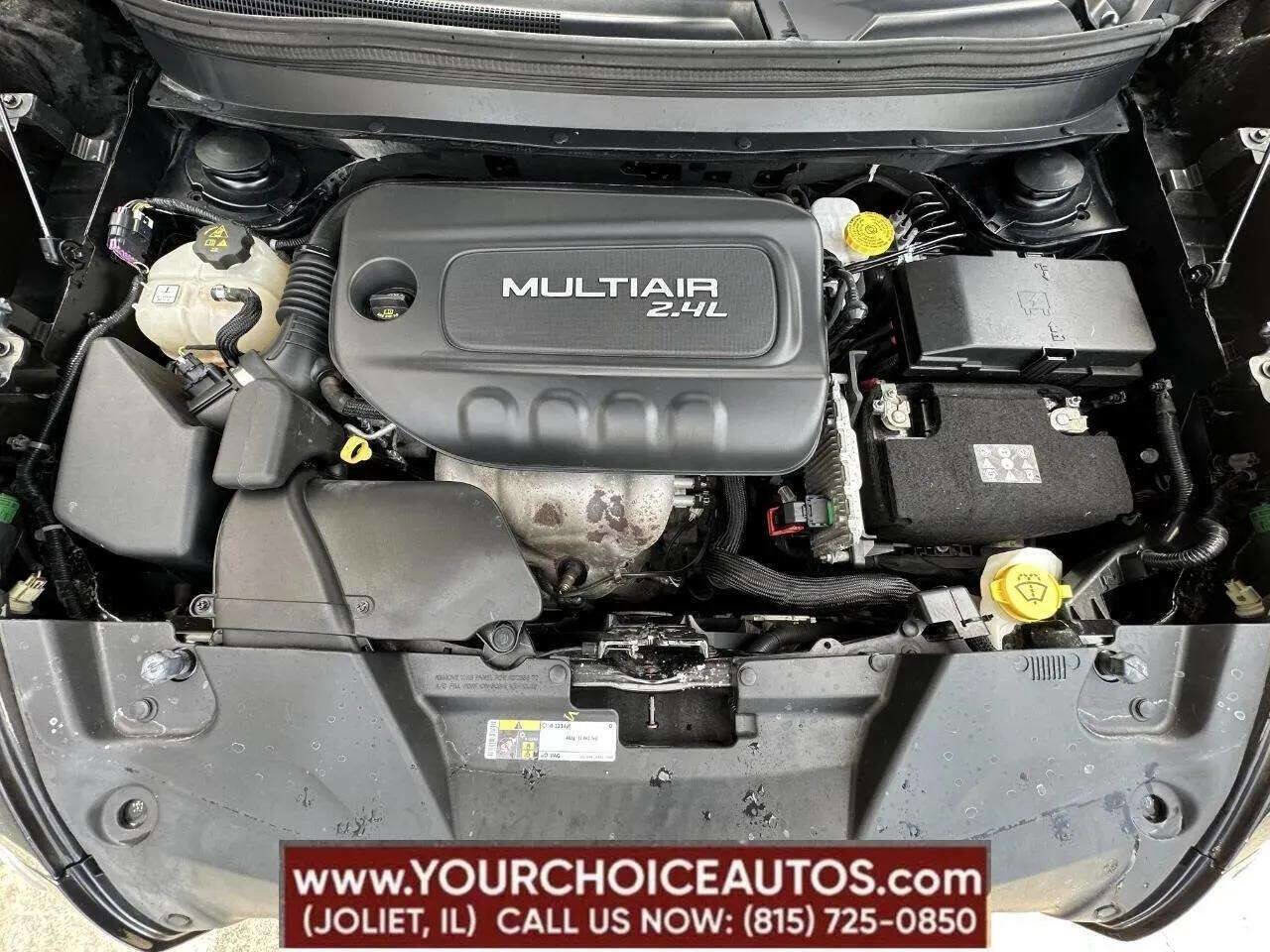 Used 2018 Jeep Cherokee Latitude w/ Safety Group AWD/4WD image 25