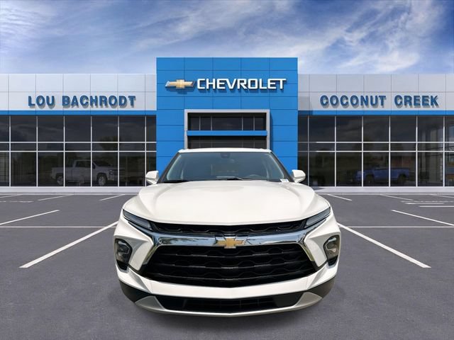 Used 2023 Chevrolet Blazer LT w/ Driver Confidence Package FWD image 3