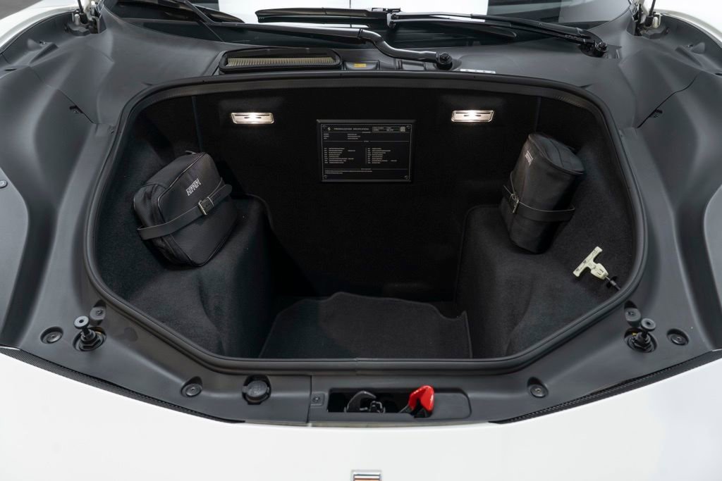 Used 2016 Ferrari 488 GTB RWD image 43