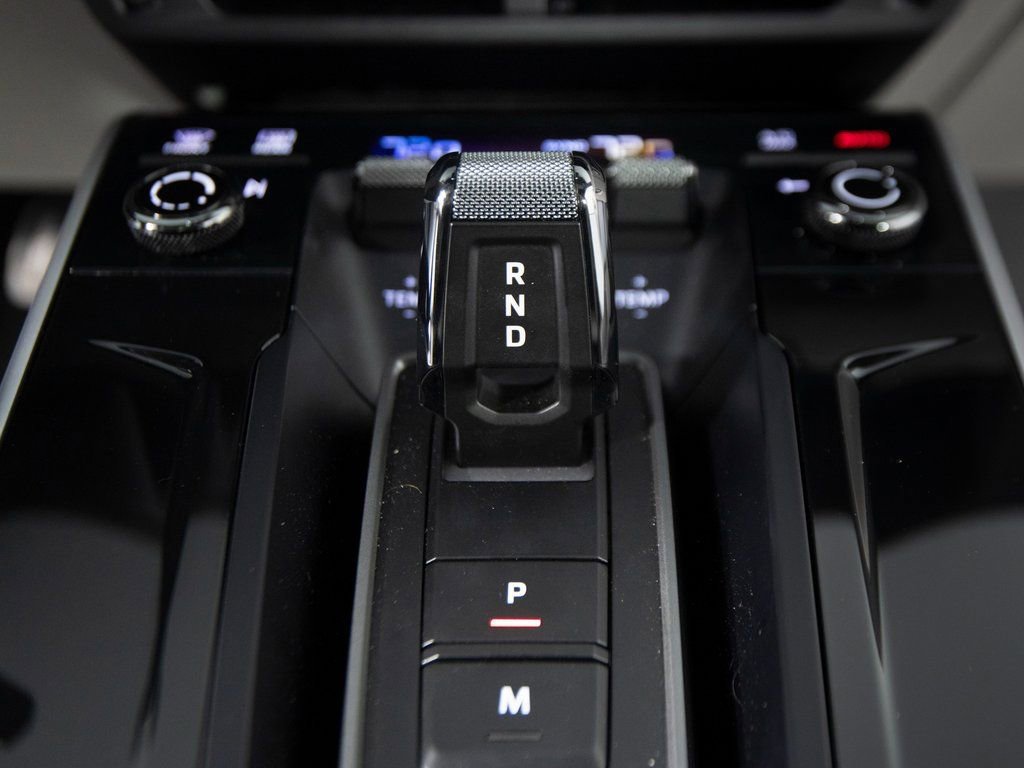 Certified 2025 Porsche 911 Carrera S image 24