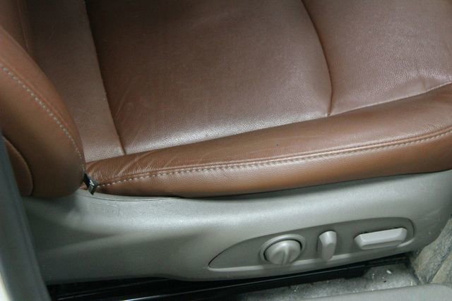 Used 2016 Chevrolet Malibu LT w/ True North Edition FWD image 12