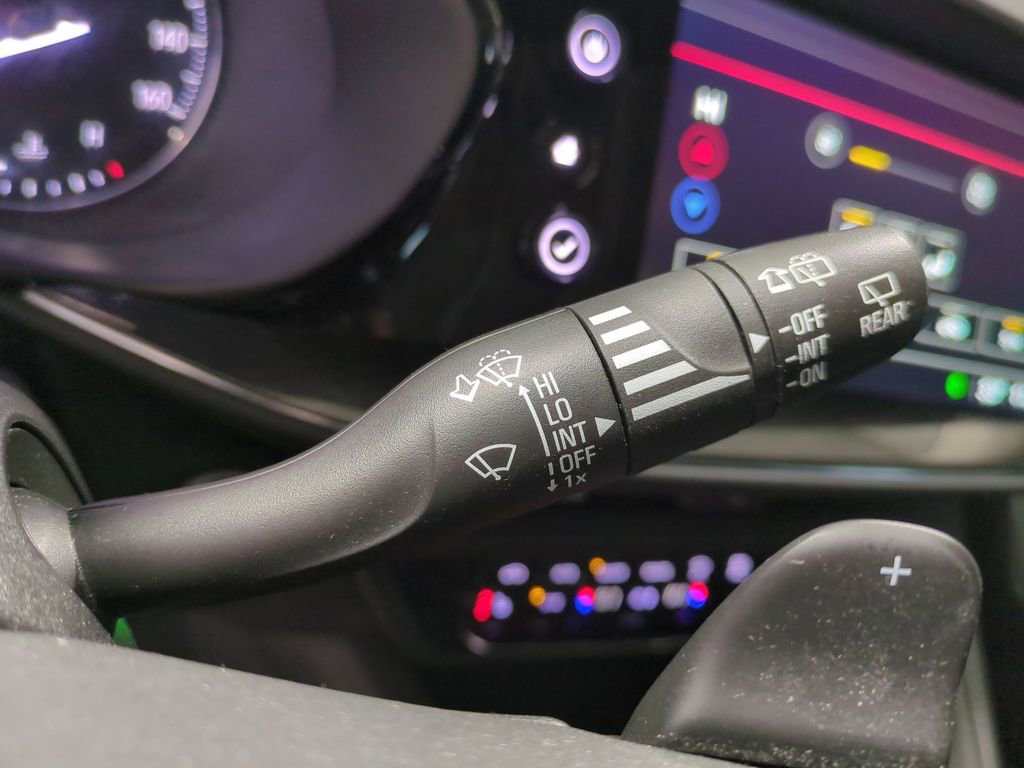 Used 2022 Buick Envision Essence w/ Sport Touring Package image 33