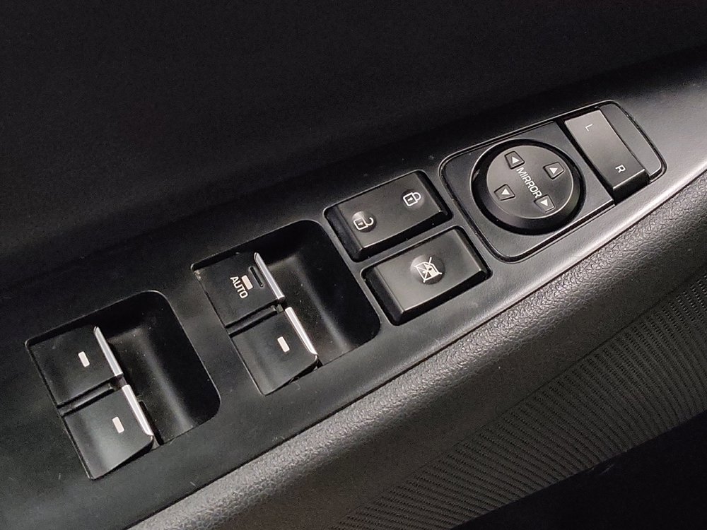 Used 2019 Hyundai Tucson Ultimate w/ Cargo Package image 27