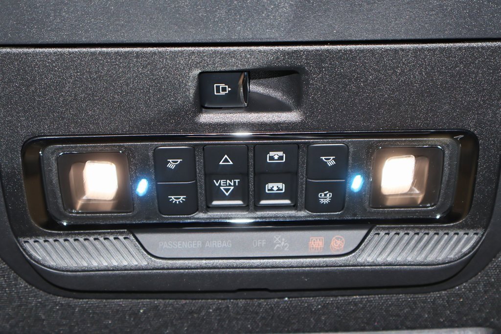 New 2025 Ford F350 Platinum w/ FX4 Off-Road Package image 32