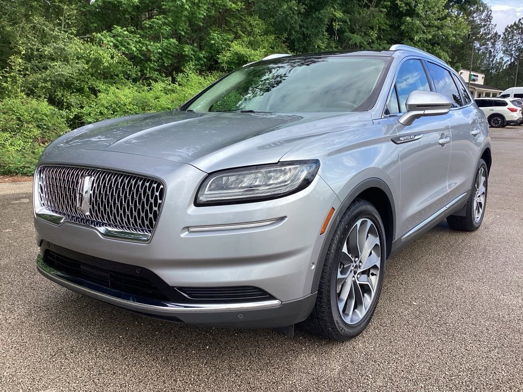 Used 2022 Lincoln Nautilus Reserve w/ Equipment Group 201A AWD/4WD image 3