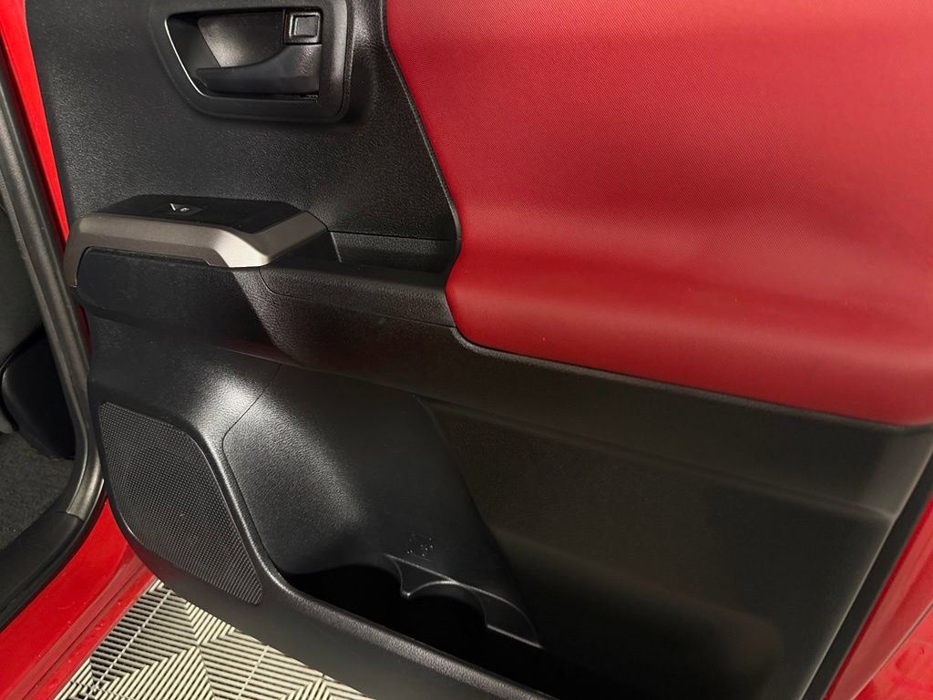 Used 2023 Toyota Tacoma SR5 AWD/4WD image 27