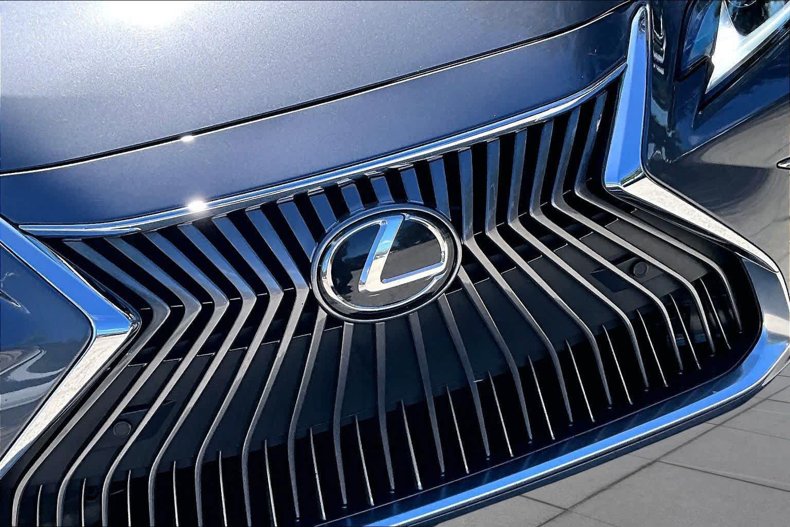 Used 2021 Lexus ES 350 w/ Premium Package FWD image 30