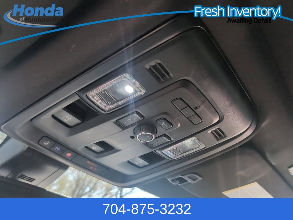 Used 2022 Chevrolet Tahoe Z71 w/ Luxury Package image 29