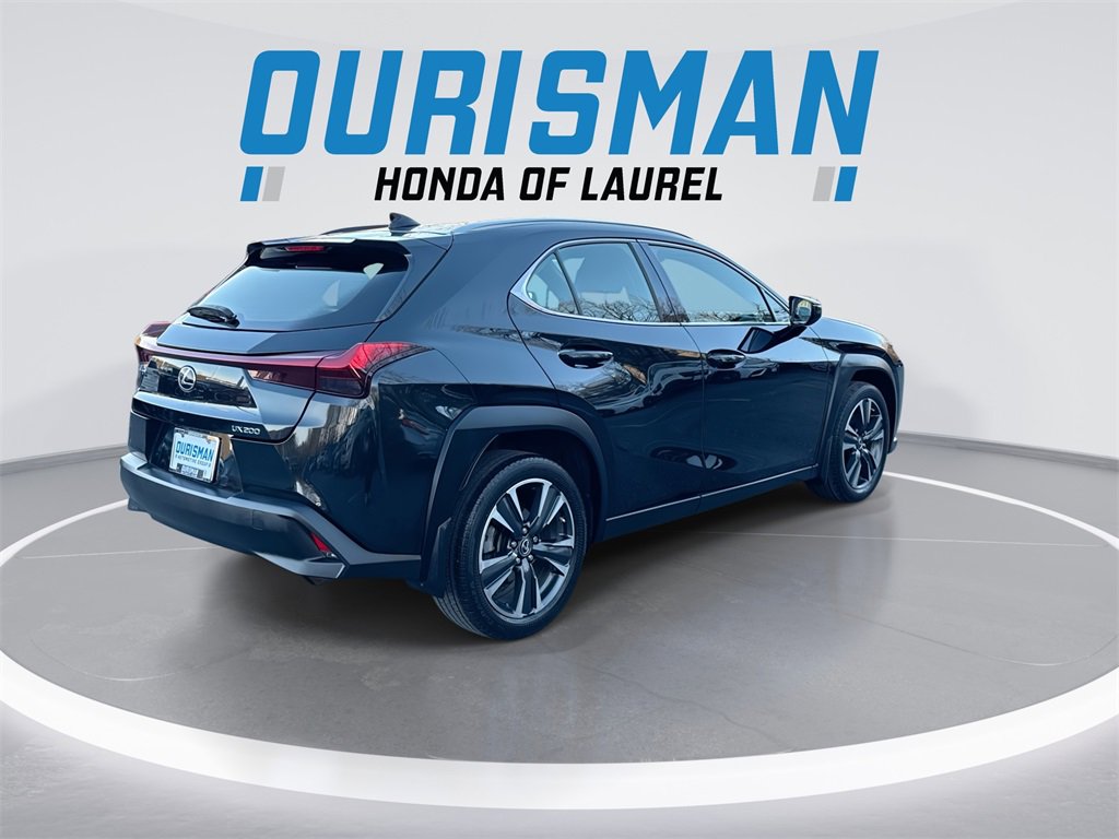 Used 2019 Lexus UX 200 image 8