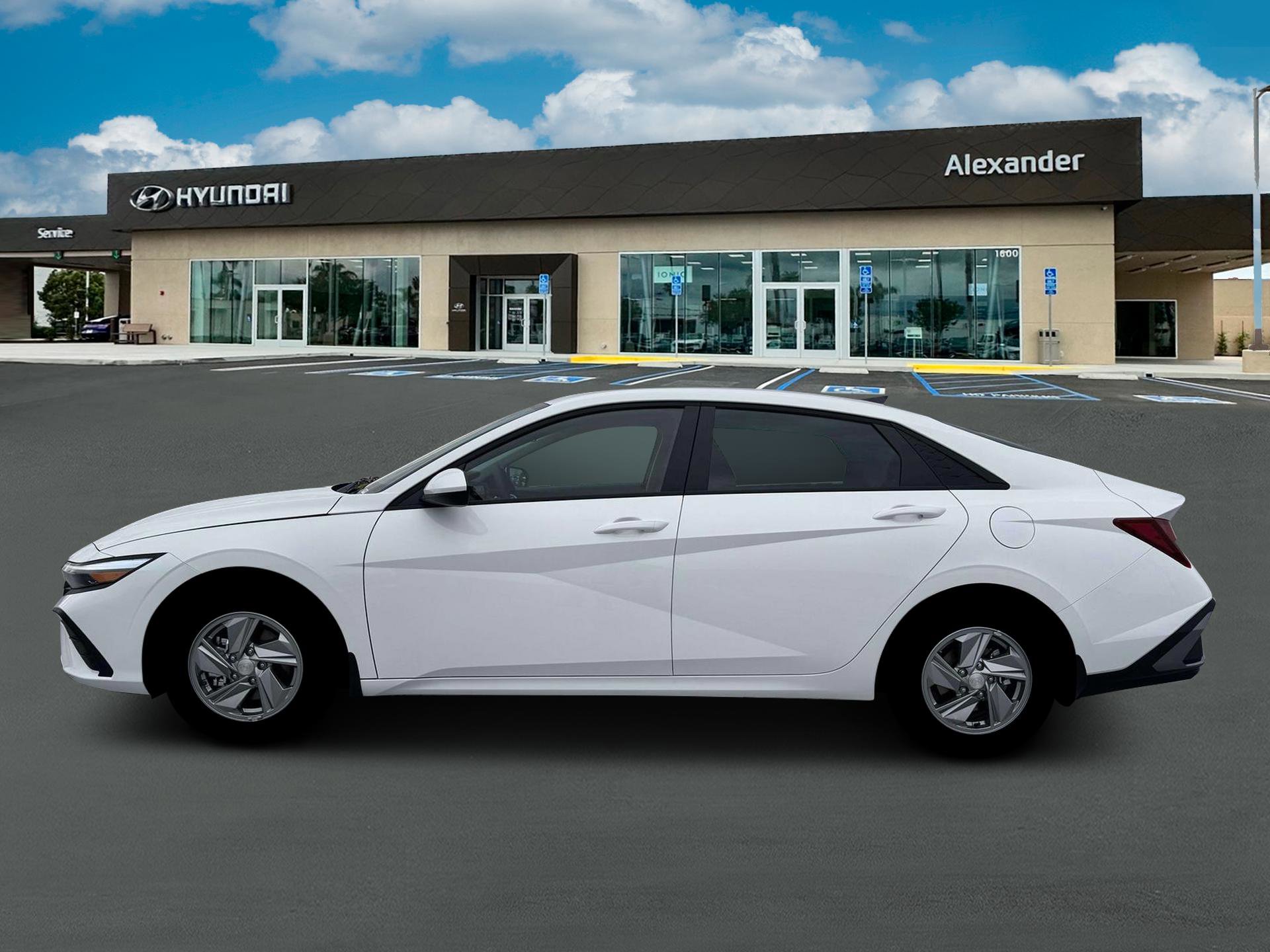 New 2026 Hyundai Elantra SE image 3