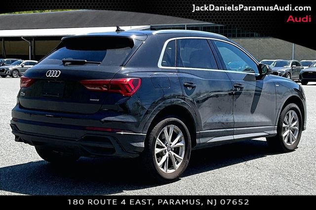 Used 2023 Audi Q3 2.0T Premium w/ Convenience Package AWD/4WD image 2