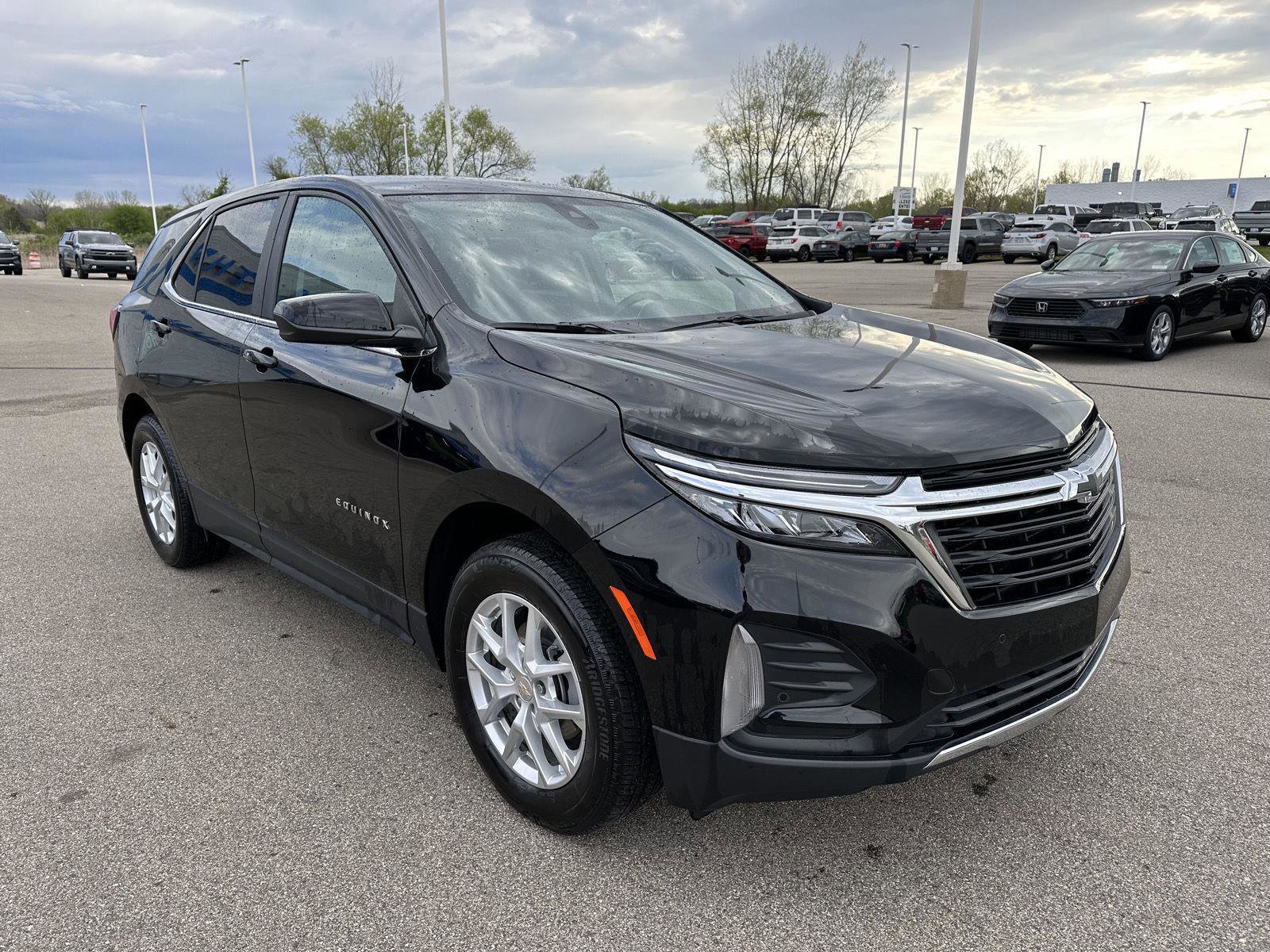 Used 2024 Chevrolet Equinox LT w/ LPO, Floor Liner Package AWD/4WD image 11