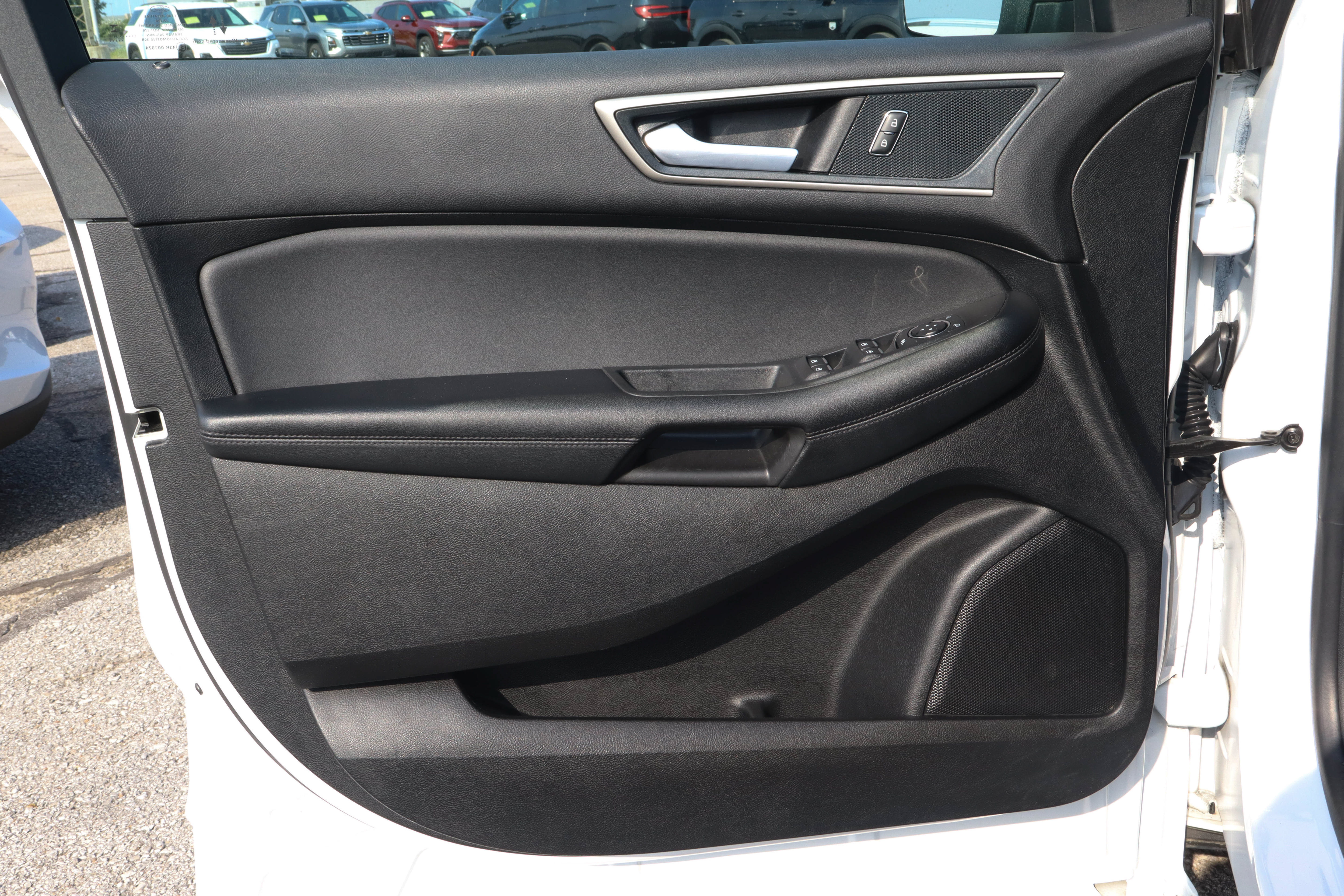Used 2024 Ford Edge SEL AWD/4WD image 14