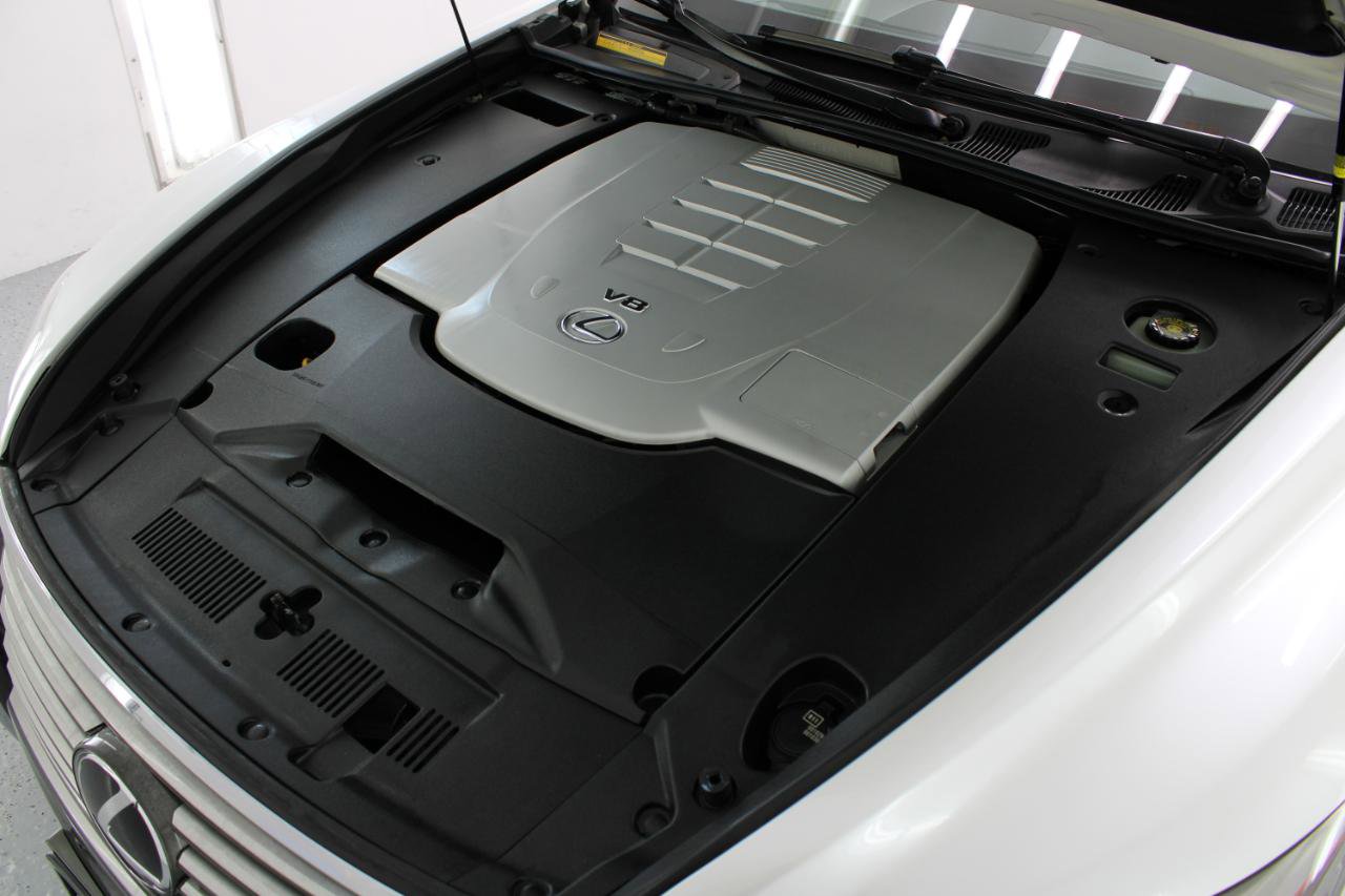 Used 2016 Lexus LS 460 w/ Comfort Package image 79