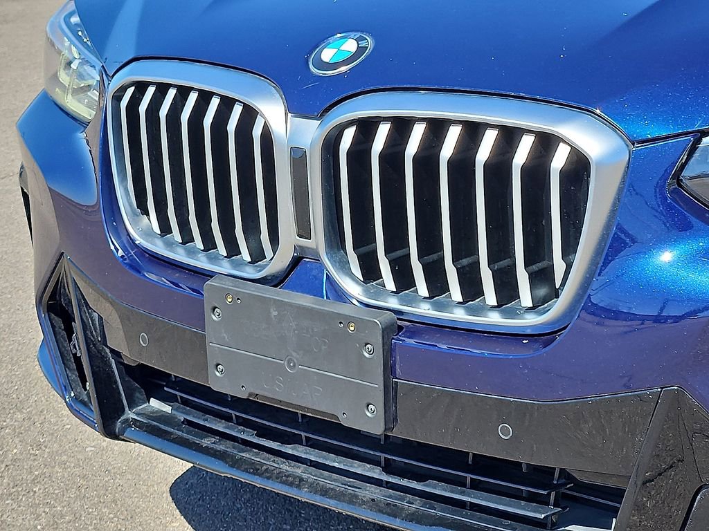 Used 2022 BMW X3 xDrive30i w/ M Sport Package 2 AWD/4WD image 9