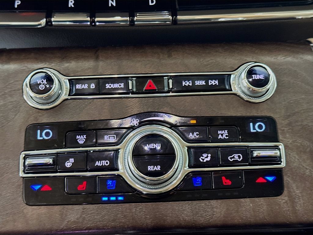 Used 2020 Lincoln Aviator Grand Touring w/ Equipment Group 301A AWD/4WD image 20