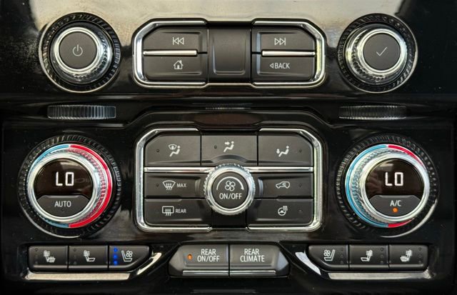 Used 2023 GMC Yukon XL Denali w/ Denali Reserve Package image 26