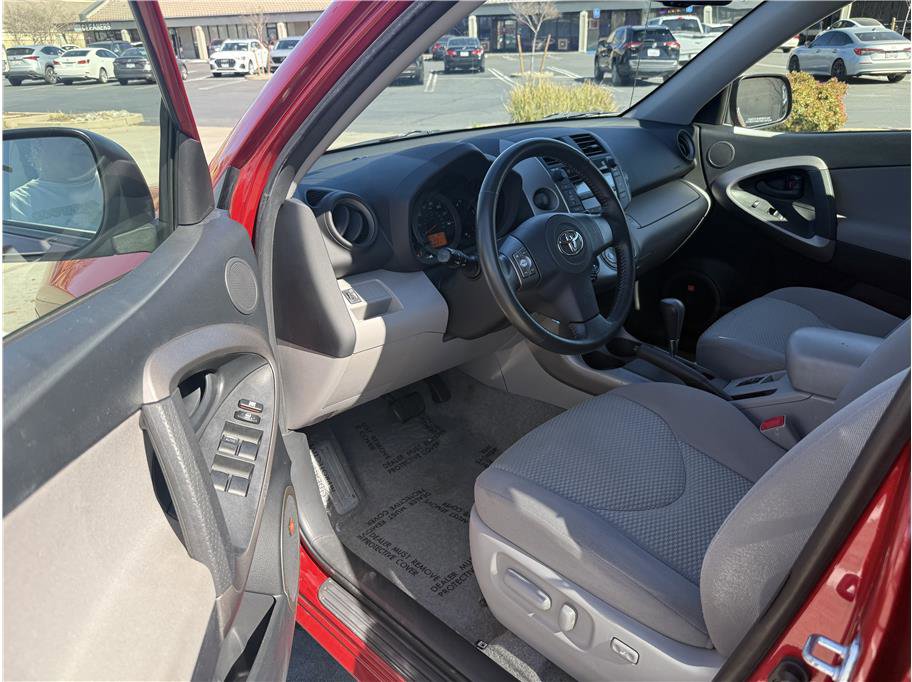 Used 2006 Toyota RAV4 Limited image 12