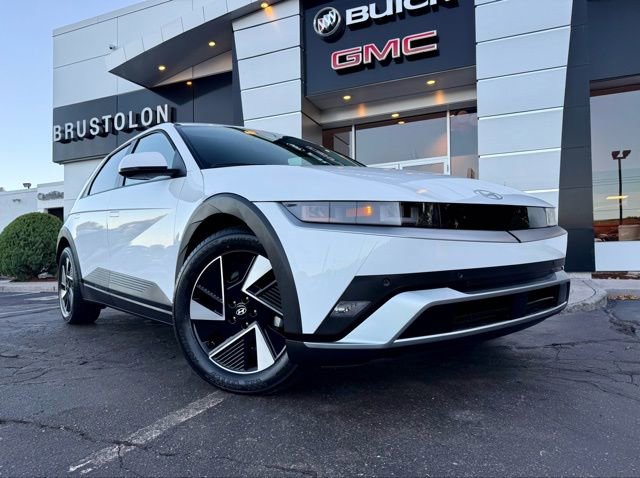 Used 2025 Hyundai Ioniq 5 SE image 2