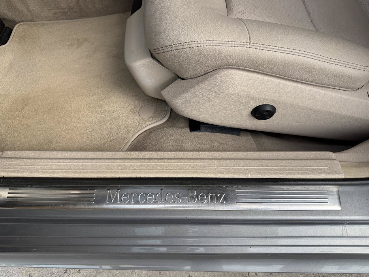 Used 2014 Mercedes-Benz E 350 4MATIC Sport image 11
