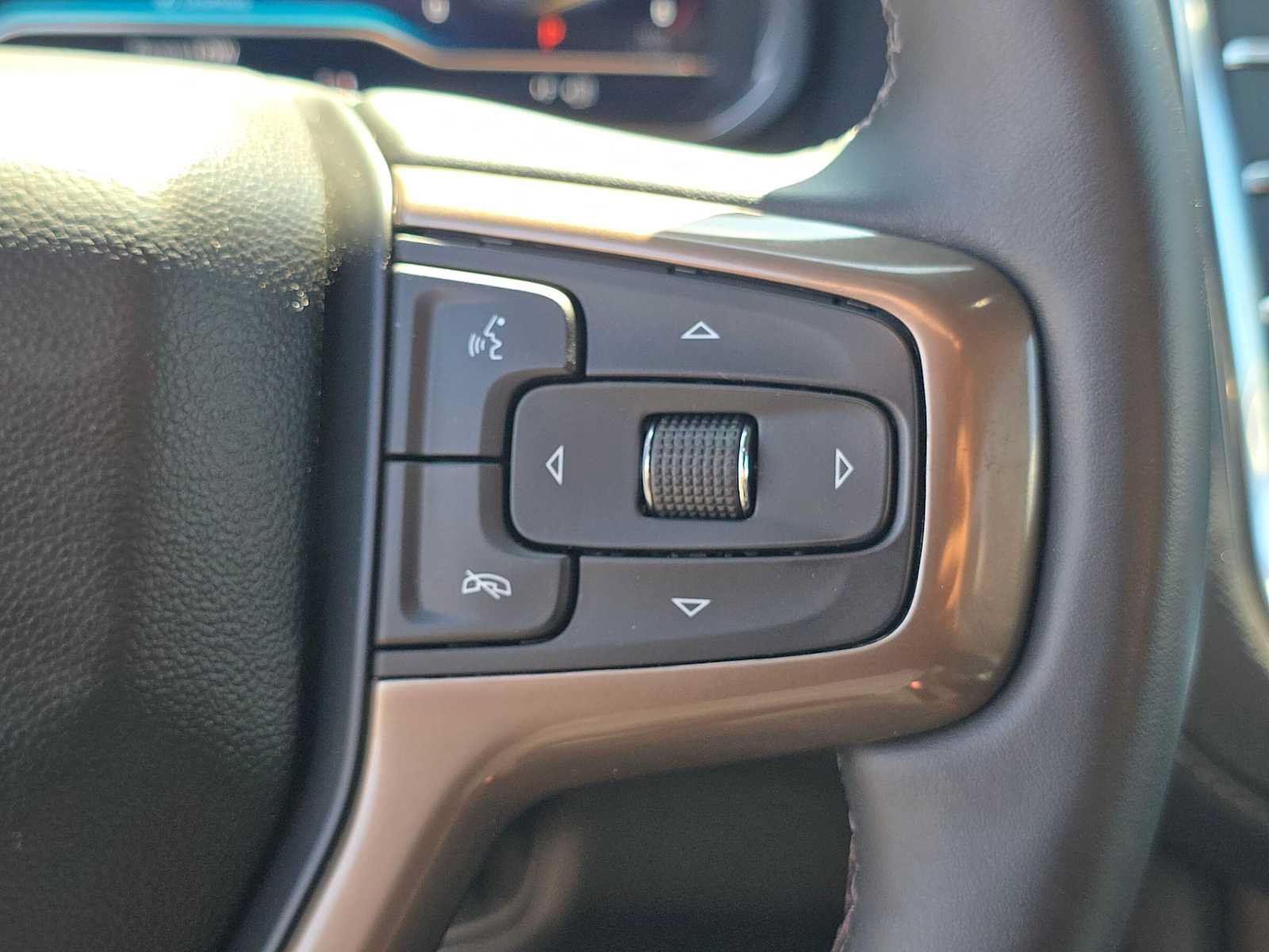 Used 2023 Chevrolet Suburban High Country w/ Max Trailering Package RWD image 31