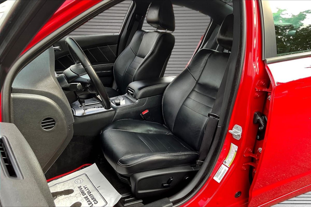Used 2012 Dodge Charger R/T RWD image 20