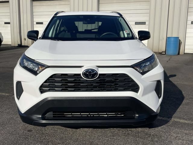 Used 2021 Toyota RAV4 LE FWD image 2