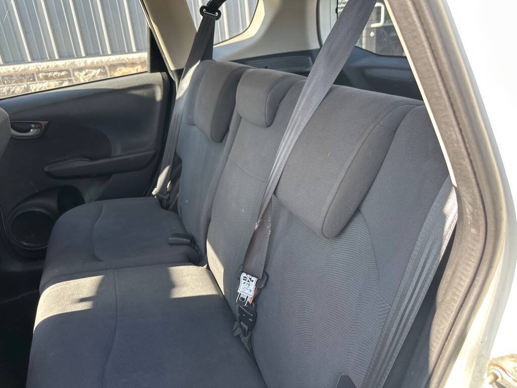Used 2013 Honda Fit image 8