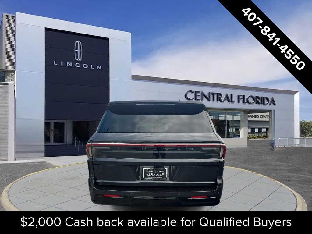 New 2027 Lincoln Navigator Reserve RWD image 4