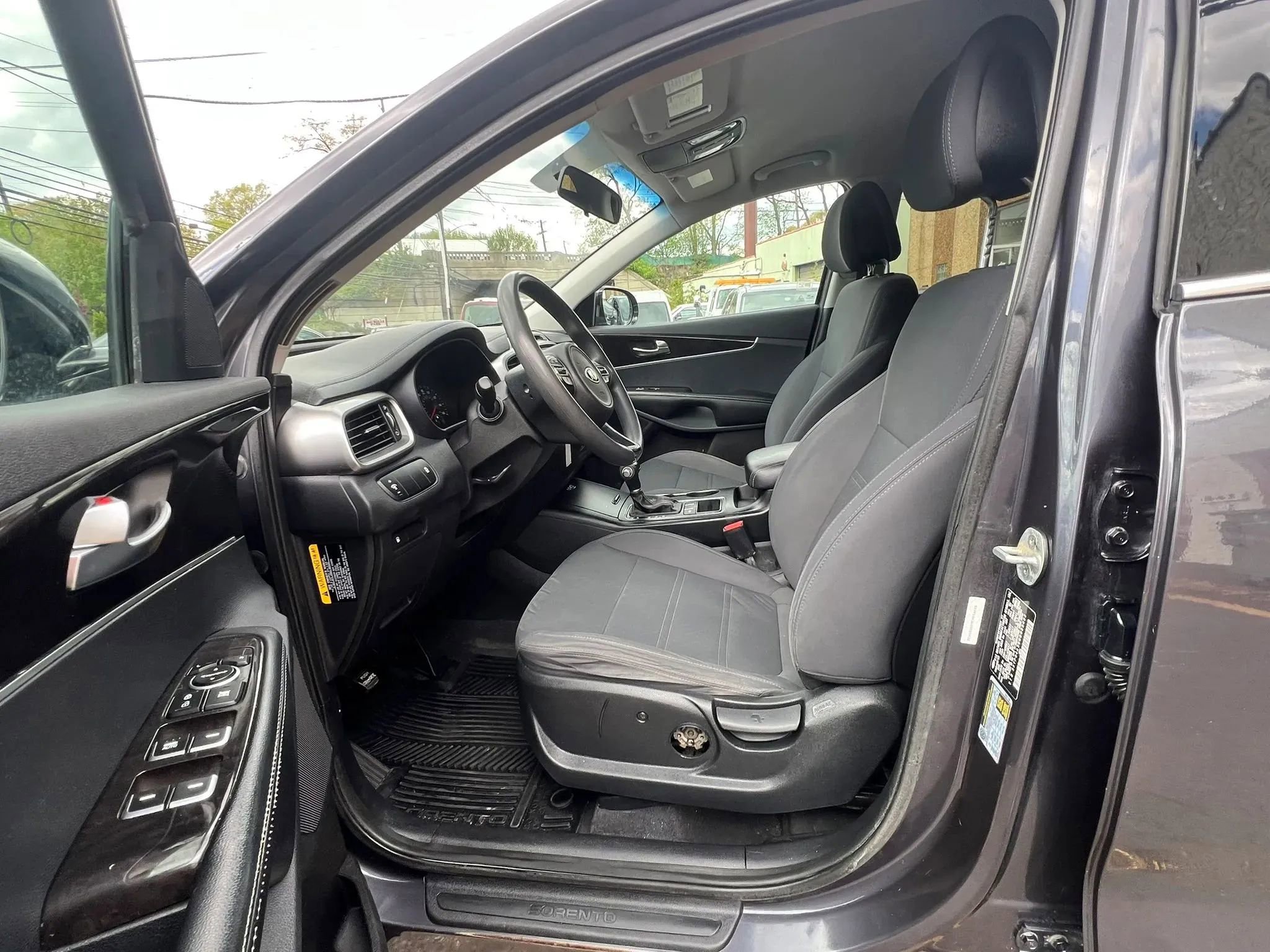 Used 2016 Kia Sorento LX FWD image 25