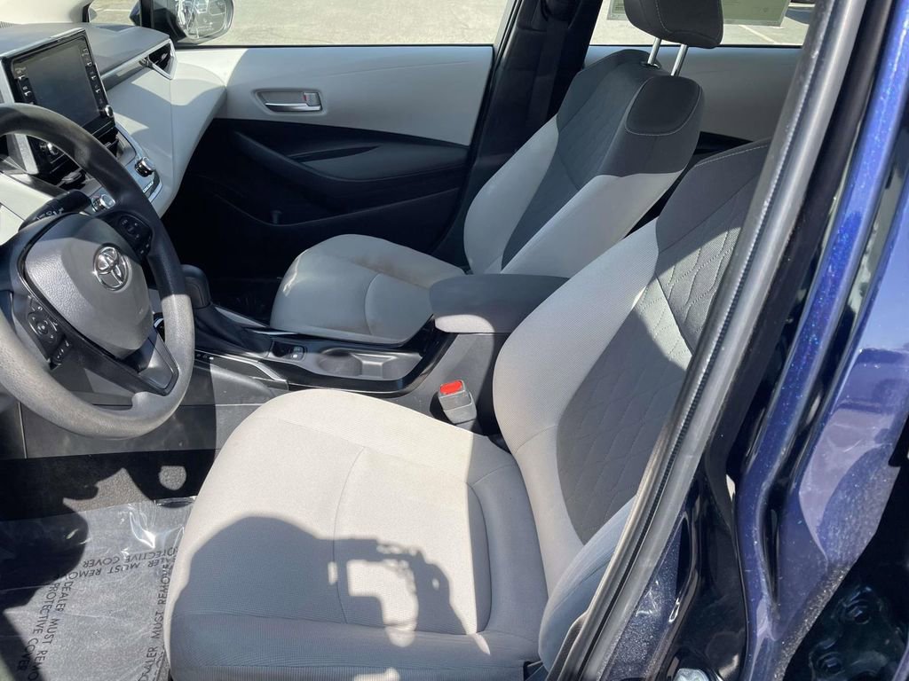 Used 2020 Toyota Corolla LE image 27