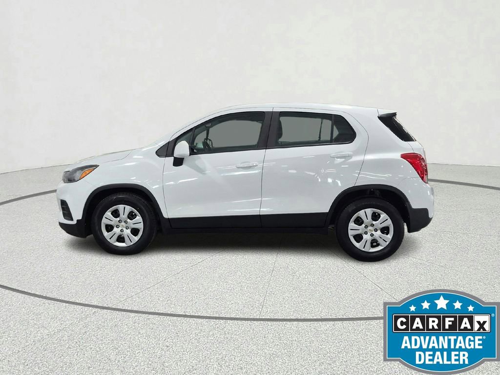 Used 2017 Chevrolet Trax LS FWD image 2