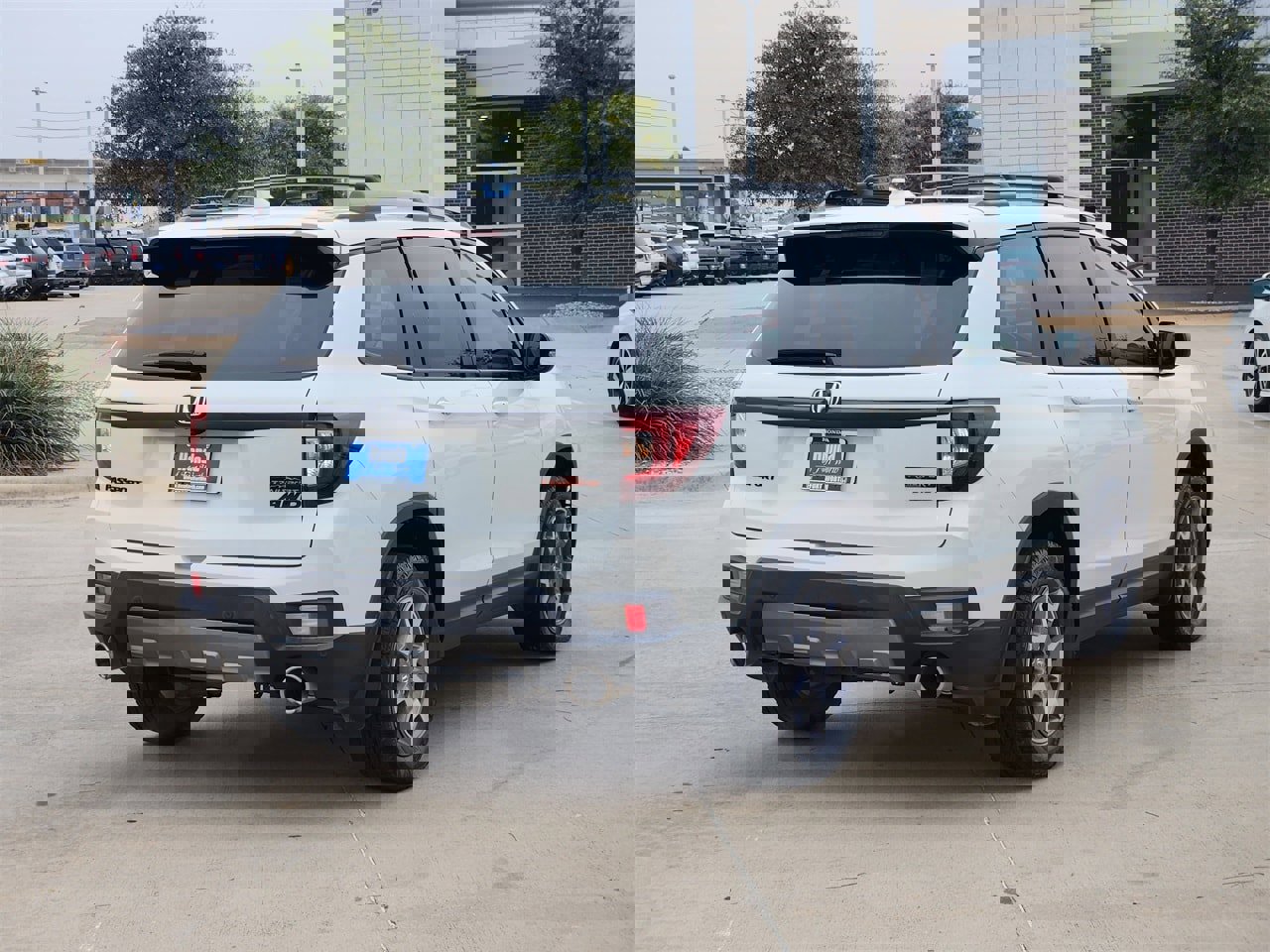 Certified 2023 Honda Passport TrailSport image 5