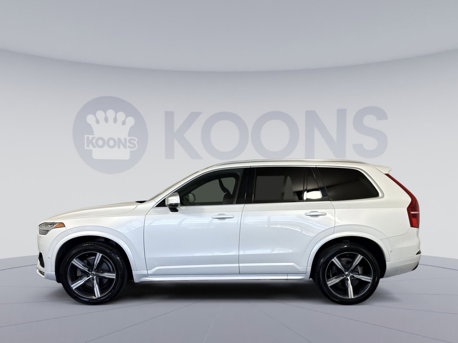 Used 2019 Volvo XC90 T6 R-Design w/ Advanced Package AWD/4WD image 2