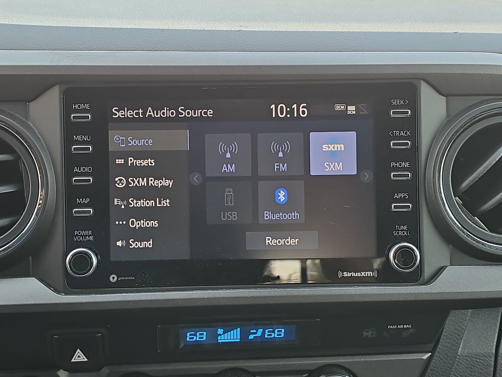 Used 2021 Toyota Tacoma TRD Sport w/ Technology Package image 25