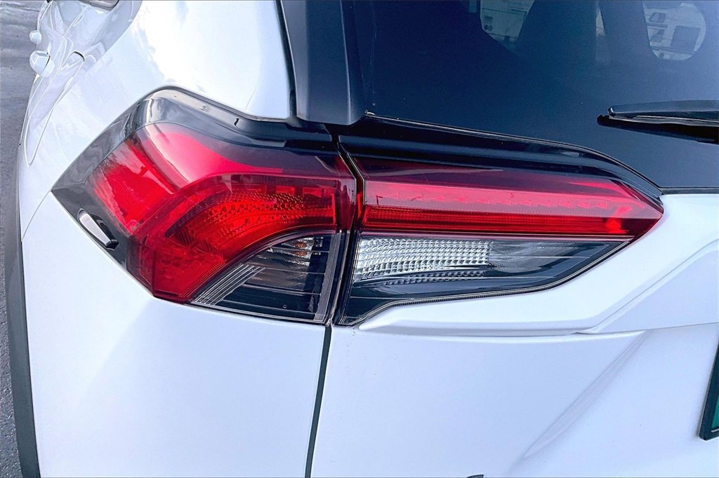 Used 2024 Toyota RAV4 Adventure image 30